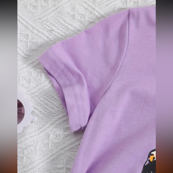 New 2 Piece Purple Graphic Tee and Leopard Print Shorts Set Size 5/6 - Picture 5 of 8